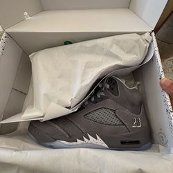8.5 Wolf gray Jordan 5