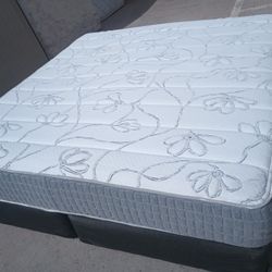 King Mattress And Box Spring 