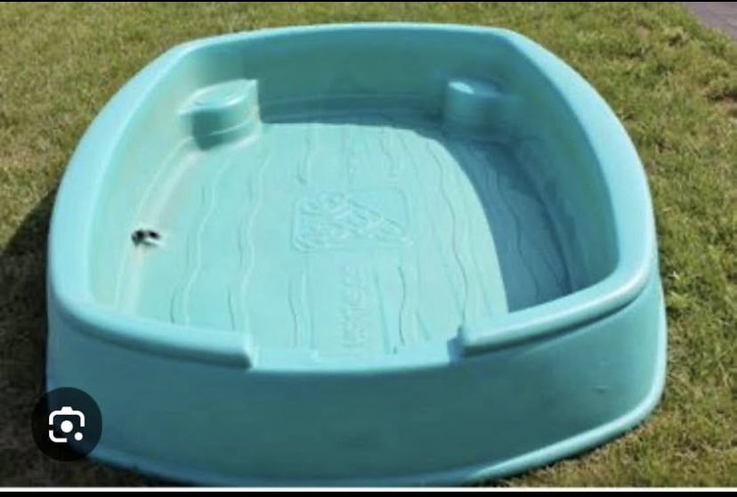 ISO!! Step 2 Big Splash Center Pool