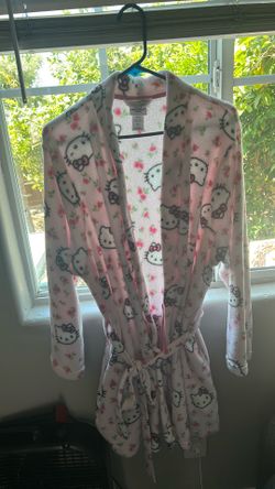 Hello kitty robe