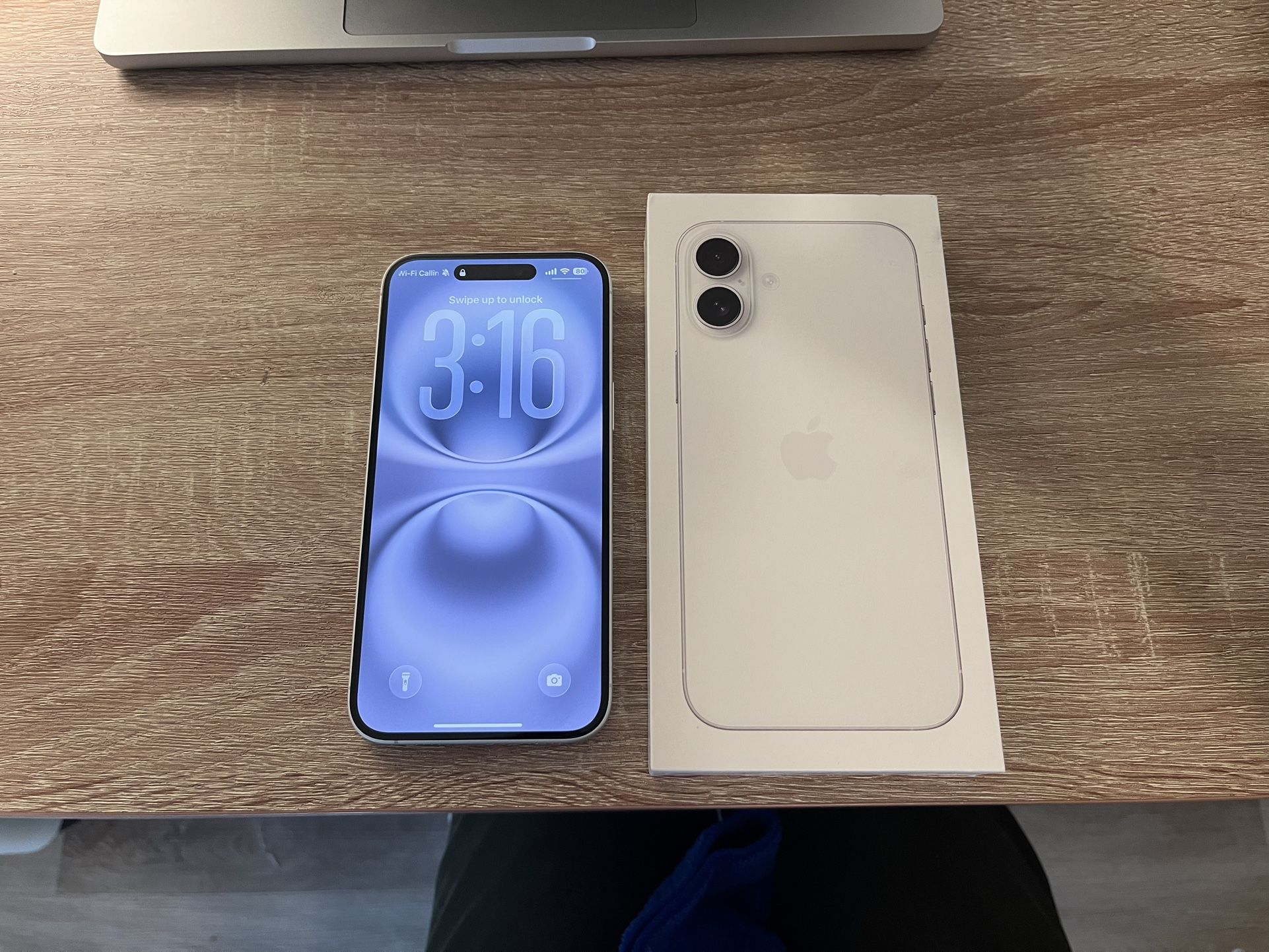 Apple iPhone 16 Plus White 128GB Unlocked A3082