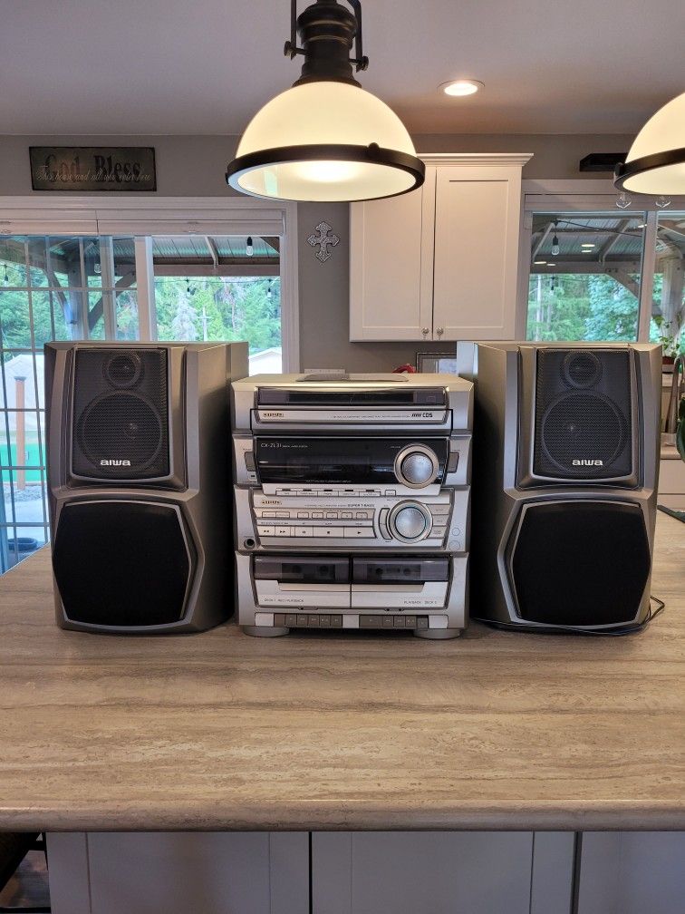 AIWA Digital Audio System CX-ZL31 CD, Tape, Radio And Speakers