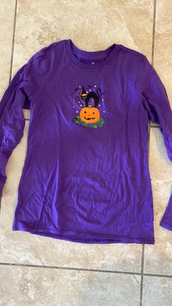Women’s size small Halloween shirt