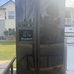 Whirlpool Gold Refrigerator 
