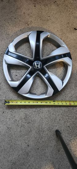 Honda Civic hub cap