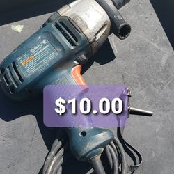 Black & Decker Power Drill