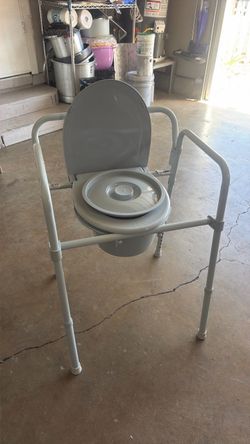 Portable seek to go to the bathroom