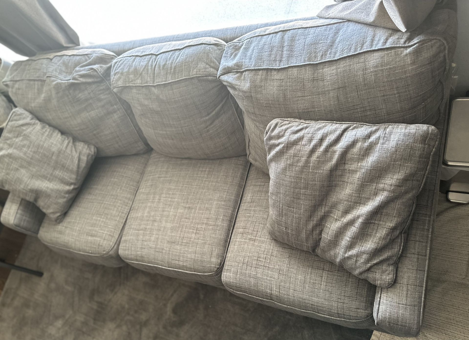 Lazy Boy Couch for Sale in Seattle, WA OfferUp