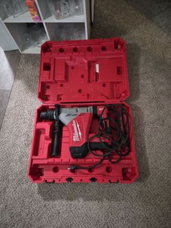 Milwaukee rotary hammer