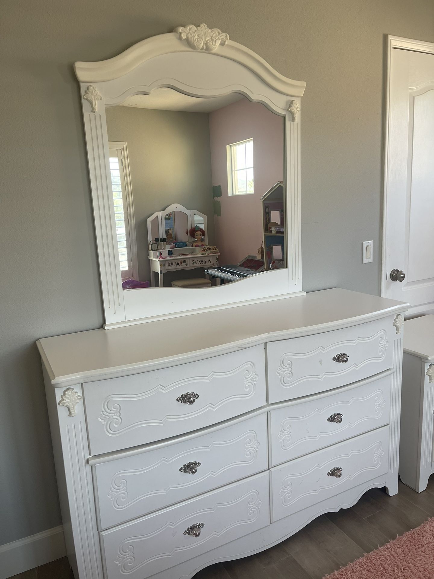 Twin Bed Set With Dresser And Nightstand