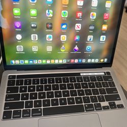 MacBook Pro 13” 2020