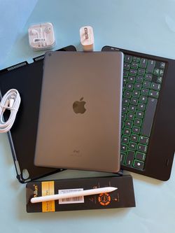 Apple IPad 9th Generation (10.2” Retina /Touch ID /IOS 26/ 2021 Model) 64GB with Pen, Keyboard  & Accessories