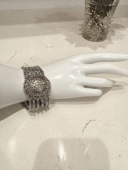 Bracelet Multiple Strands Sterling Silver With Gold Details On Top. Size 7.5 Magnet Closure