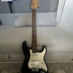 Fender Affinity Stratocaster Electric Guitar