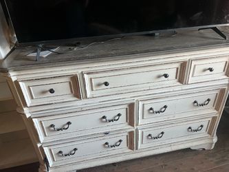 Bedroom set