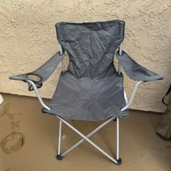 Folding camping chair