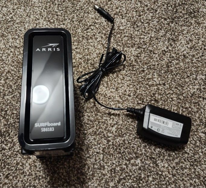 Arris SURFboard SB6183 Cable Modem