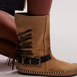 New Free People Leather Artisian Made Mocc Boots Women's Size 11