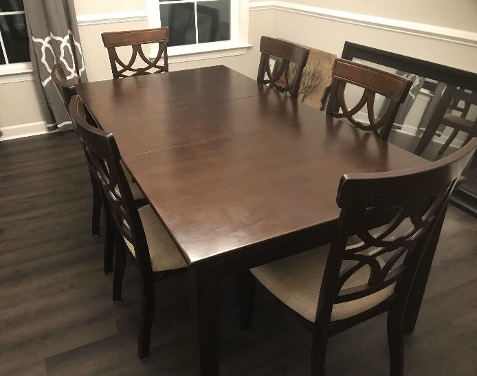 Dining table set