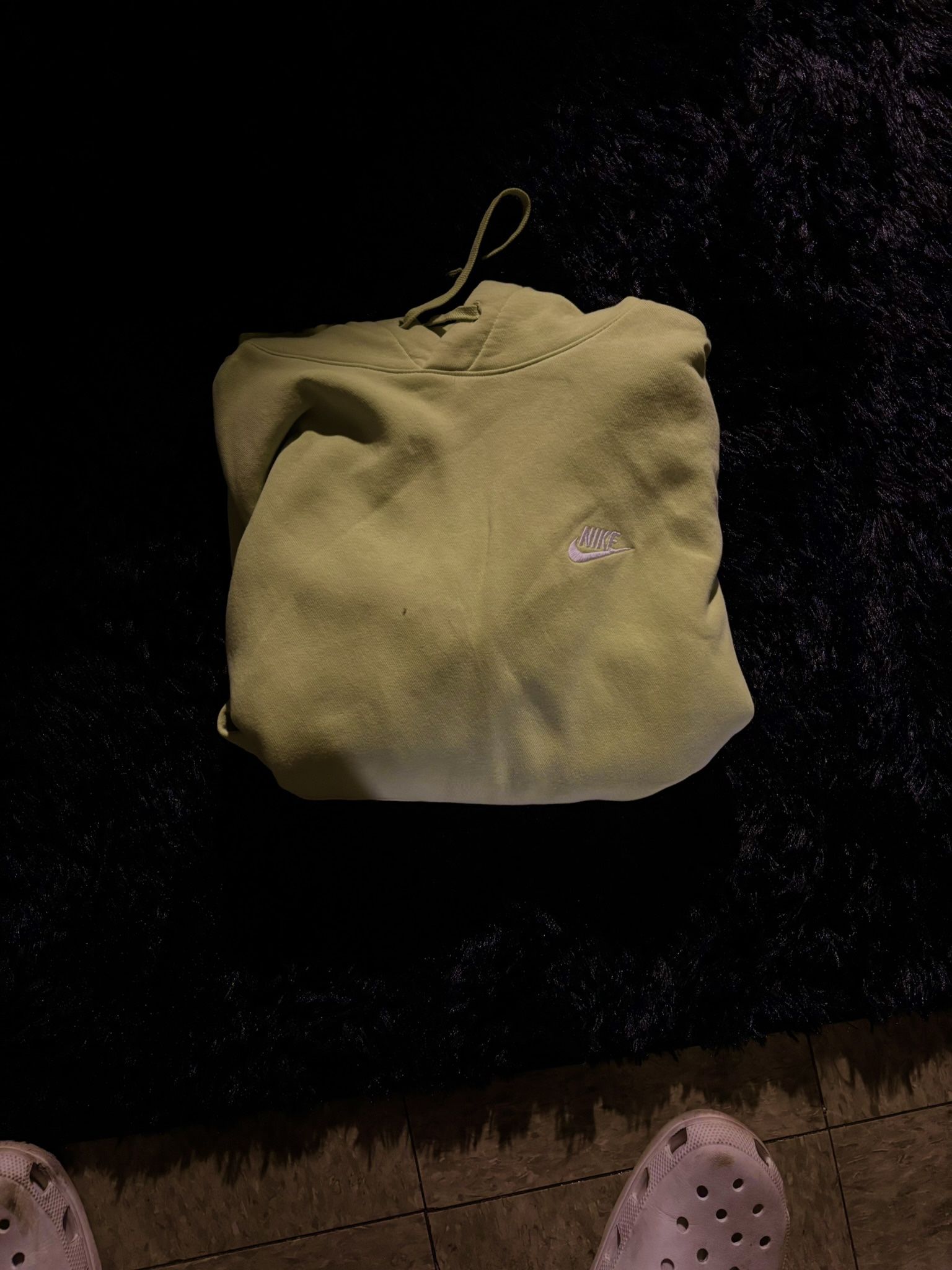 Nike Men's Lime Green Hoodie Size Medium, Minimalistic, Drawstrings
