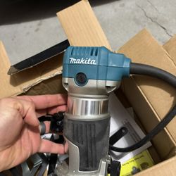 Makita Compact Router
