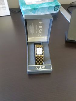 Pulsar Quartz Watch