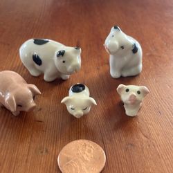 5 Vtg mini pigs