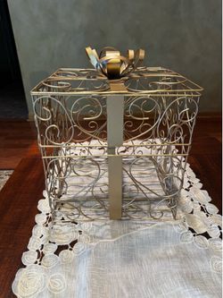 Metal Gift Box Cardholder