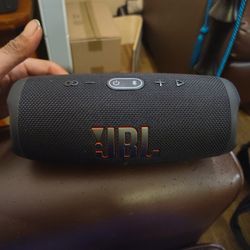 JBL Charge 5 Bluetooth Speaker 