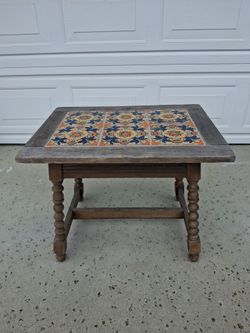 Vintage 6 tile table.