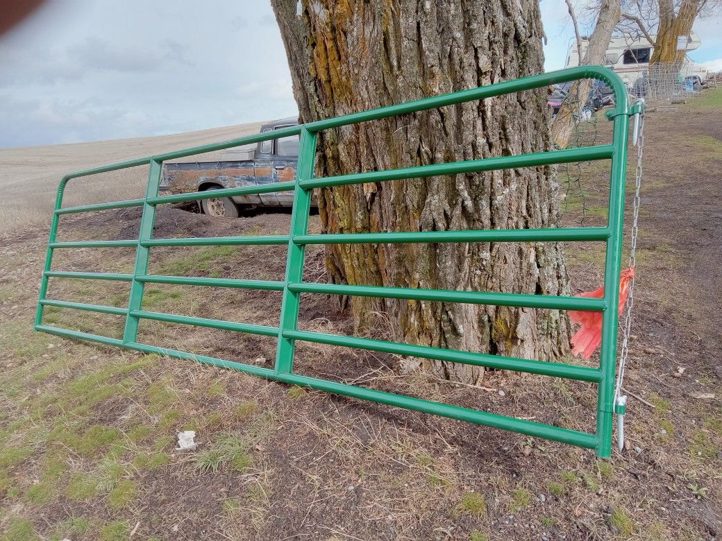 14' Cattle Gate With Double Sided Locking Latch NEW