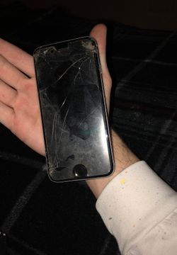 IPhone 6s shattered screen, just want to get rid of