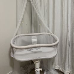 Baby halo bassinet 