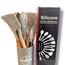 12 Piece Silicone Set