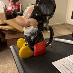 Vintage Mickey Mouse stein 