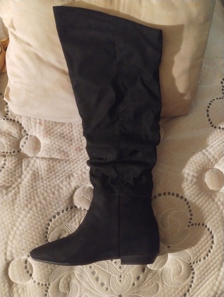 Size 10 Women's Boots 