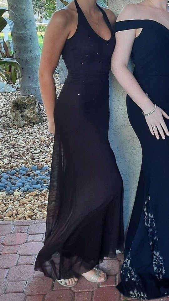 2 Girls Formal Dresses. Both Worn Once