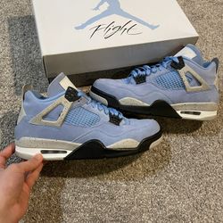 Jordan 4 University Blue Size 10.5
