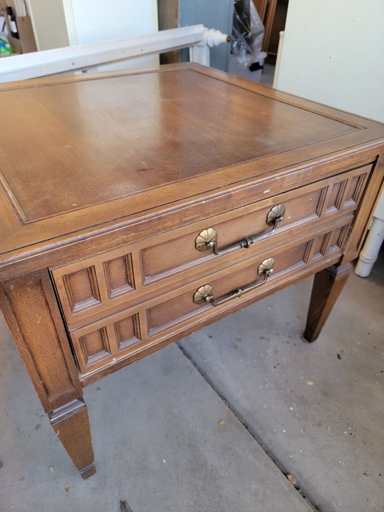 Vintage Mid-Century End Table