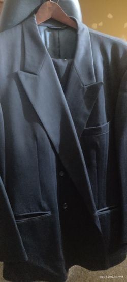 Lorenzo Bernini suit 