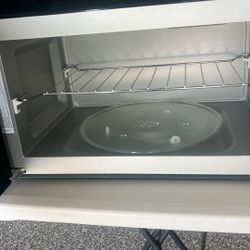 Whirlpool Microwave Is New 