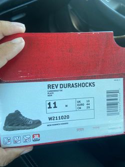 Steel toe boots