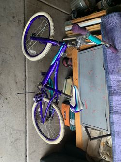 Girls BMX bike
