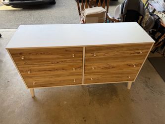 Ashley Piperton Dresser/Night Stand Furniture Set