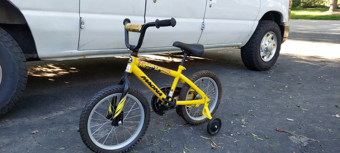 New Kids 16" Bike With Removable Training Wheels.