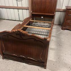 Beautiful Princess Bed Set With Trundle /No Mattress 