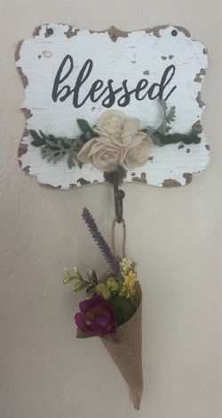 16 Wedding 👰🏻♀️ 🌷 Gift Coned Favors