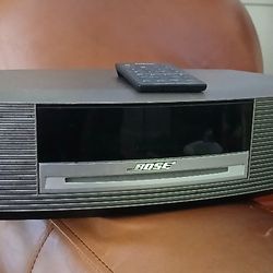 Bose Wave Radio With Cdplayer And Remote