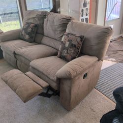 Double Recliner Couch 