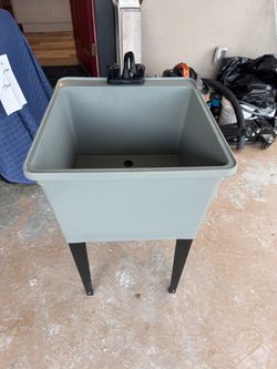 Heavy duty pastic laundry adjustable